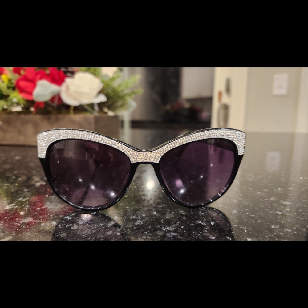 Lulu Guinness Chic Black Sunglasses with Silver Accents & Jewels Bling 56 16